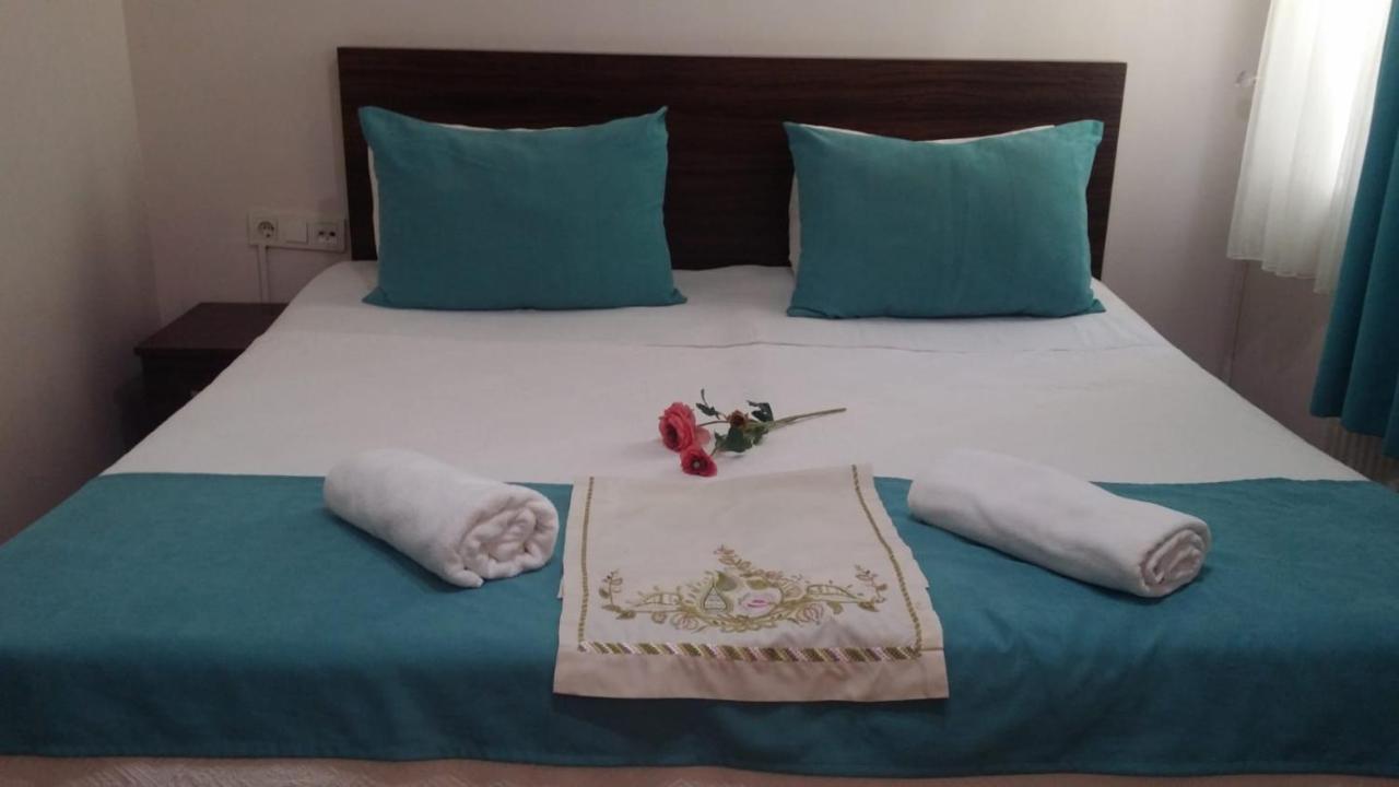 Otel Bachos *